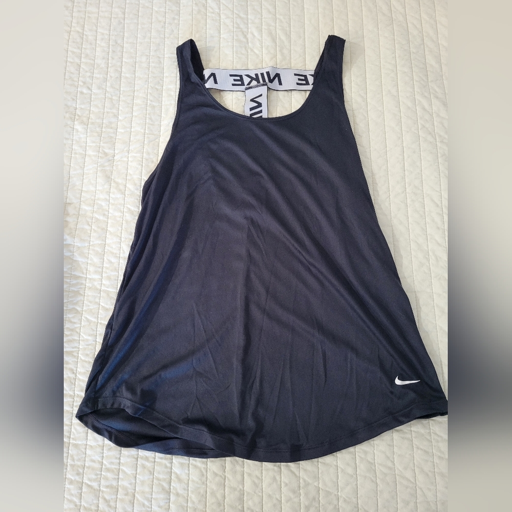 nike workout tank top